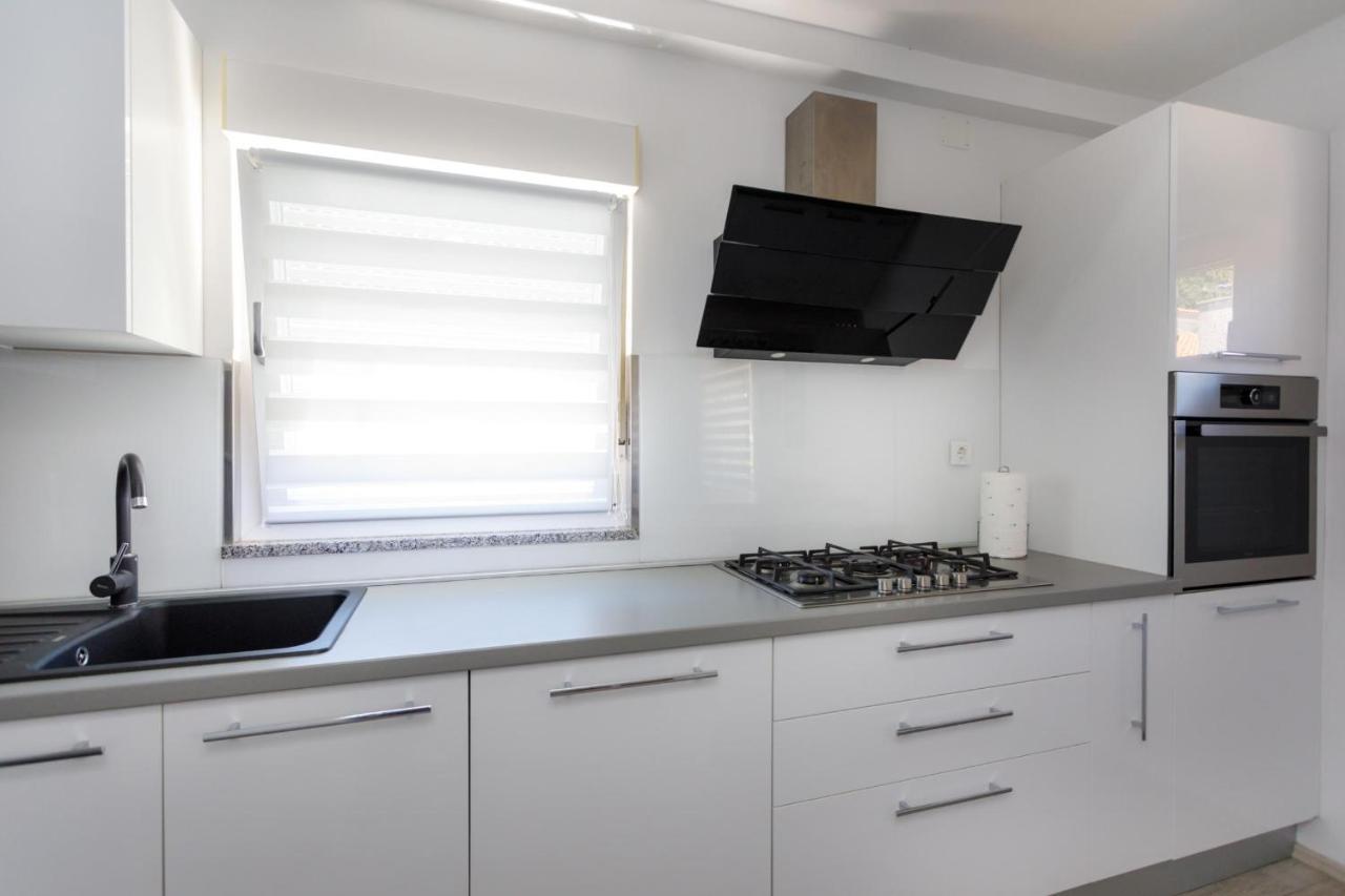 Apartman Laura Кърк Екстериор снимка